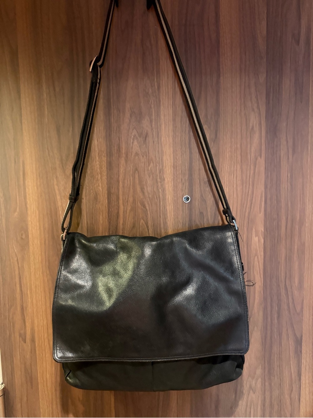 100% Leather Vintage Black Messenger Bag for Men